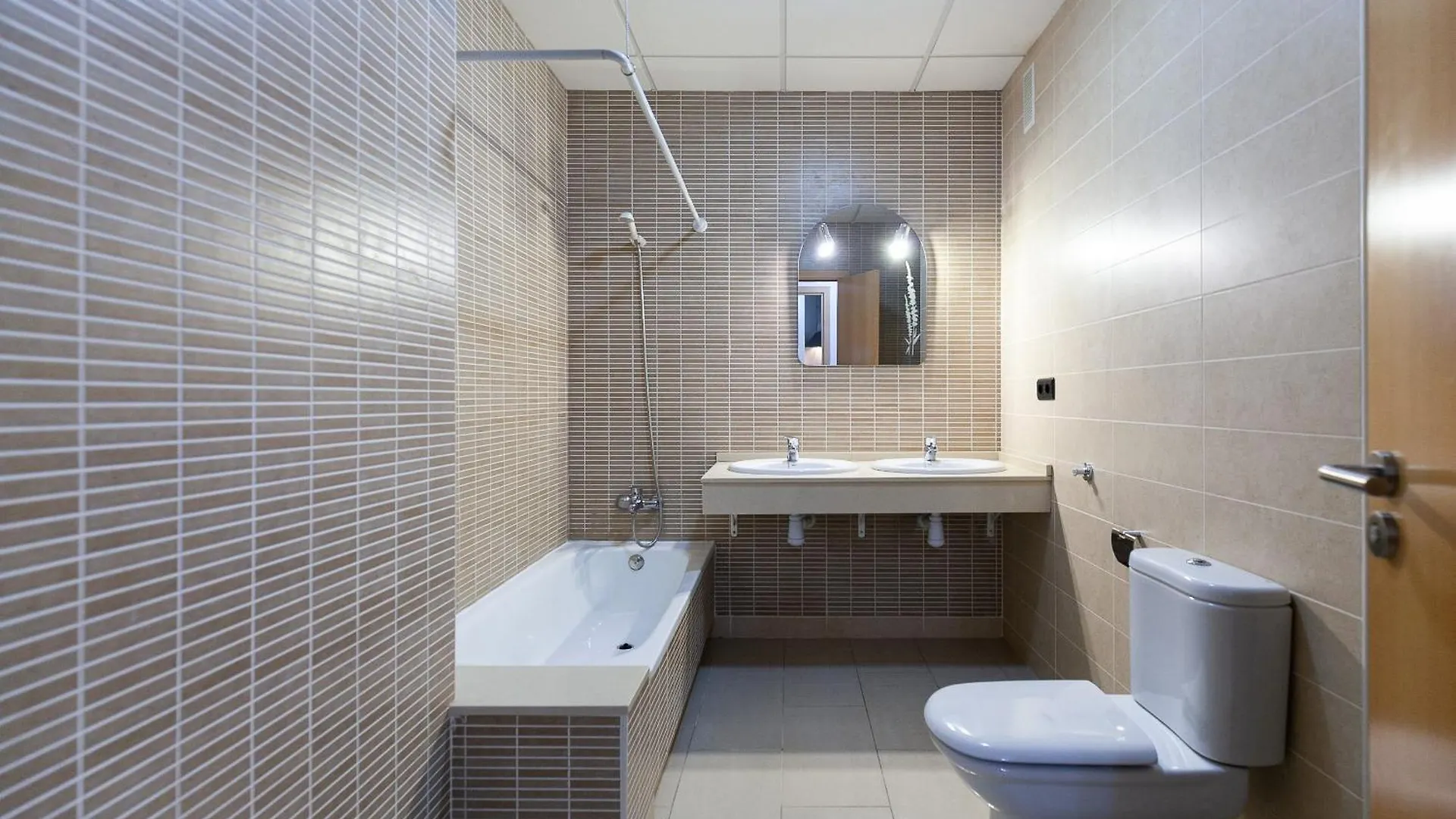 Uhc Sol I Mar Family Complex Apartment Salou 0*,